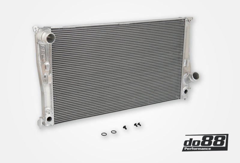 do88 07-13 BMW 135i/335i N54/N55 (E82/E88/E9X) Automatic Radiator - Circuit Hero