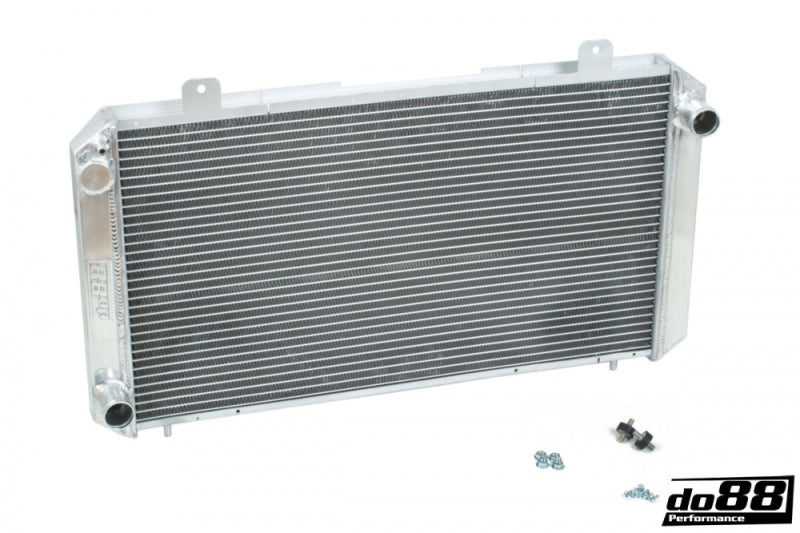 do88 SAAB 900 Turbo 79-93 Radiator - Circuit Hero